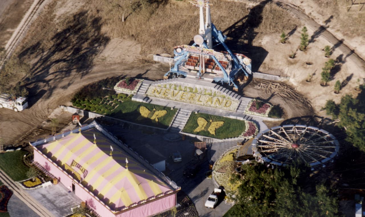 Este lugar, adquirido por el 'Rey del Pop' en 1988 contaba con juegos mecánicos, estación de trenes y otras atracciones.