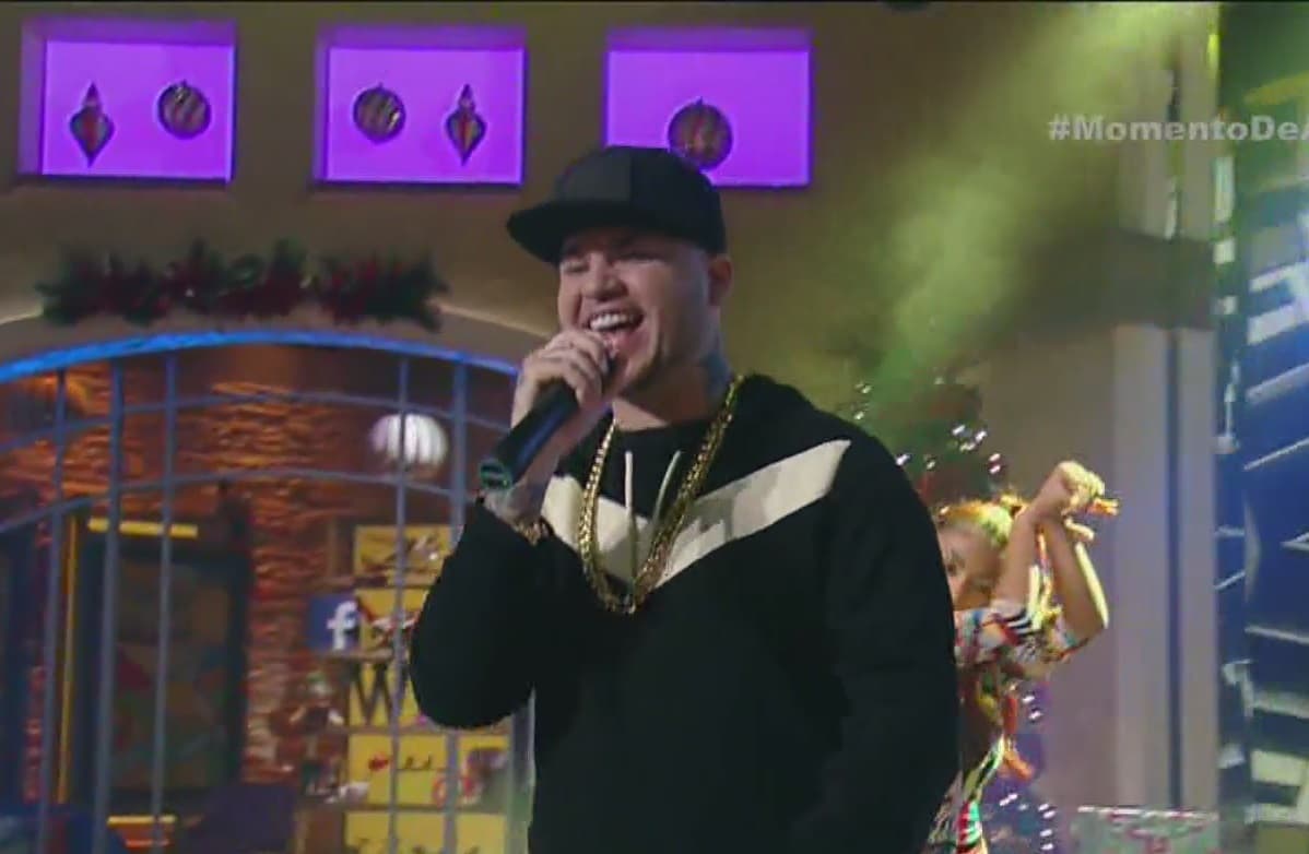 El cantante nos cantó su éxito 'Sunset'.