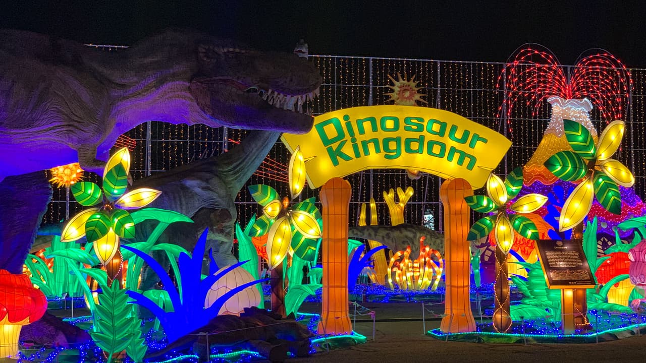 También puedes explorar la historia de los dinosaurios cuyos restos se descubrieron por primera vez en la provincia china de Sichuan hace más de 2,000 años.