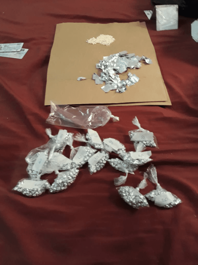 En 1999 fue condenado por secuestro agravado e ingresó en prisión. En 2016, sin embargo, recibió un beneficio penal cuando la ex jueza de Vigilancia de Santa Tecla, Astrid Torres, ordenó que fuera liberado, junto a otros 17 pandilleros, que estaban acusados del secuestro de un joven.