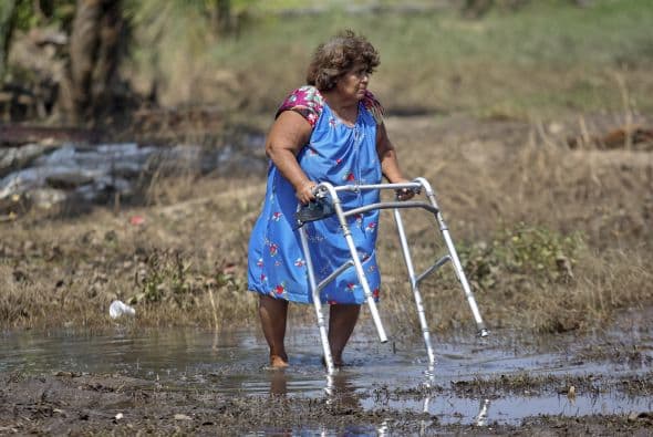 Herrera aumentó el saldo oficial de muertos por Karl en Veracruz de 12 a 14. El huracán causó al menos 10 muertos más en otros tres estados mexicanos, en los que sus tormentas afectaron en menor medida.