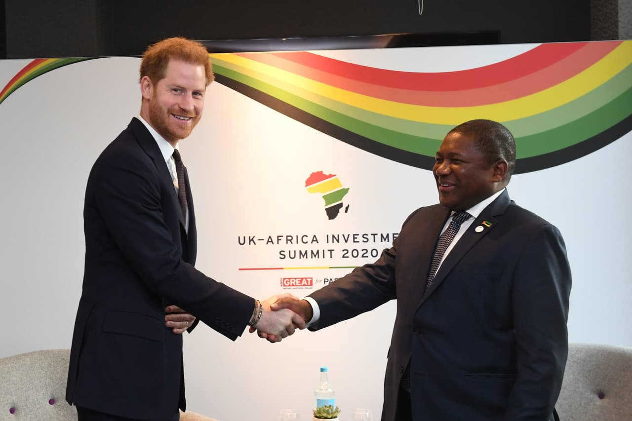 El príncipe Harry se reunió también con el presidente de Mozambique, Filipe Nyusi.
