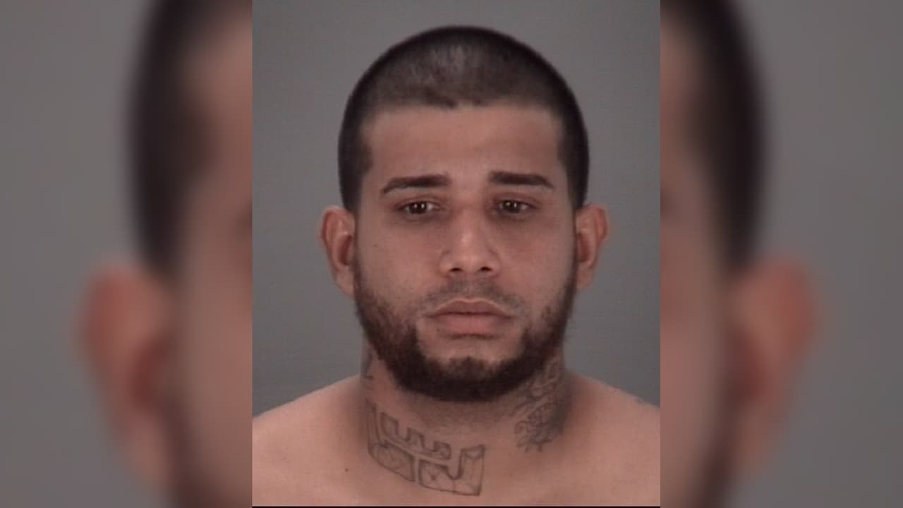 Buscan a sospechoso de asesinato en el condado Pasco