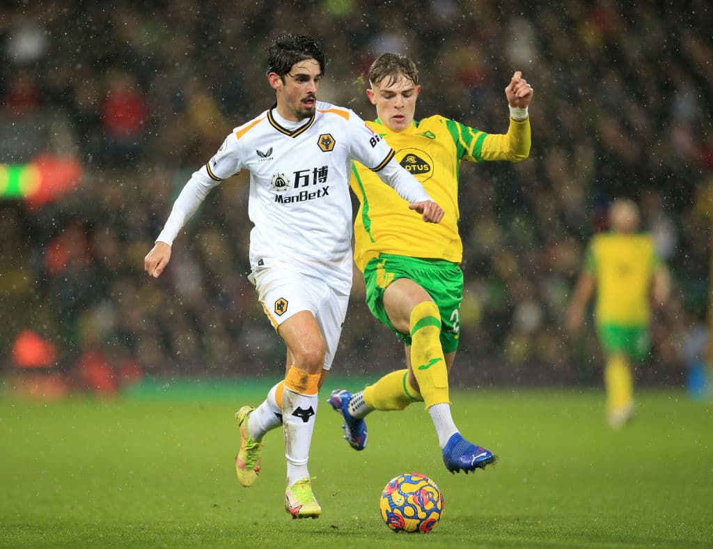 Los locales fueron los que tomaron la iniciativa del encuentro, aunque no sirve de mucho y se conforman con el empate 0-0 frente al Wolverhampton.