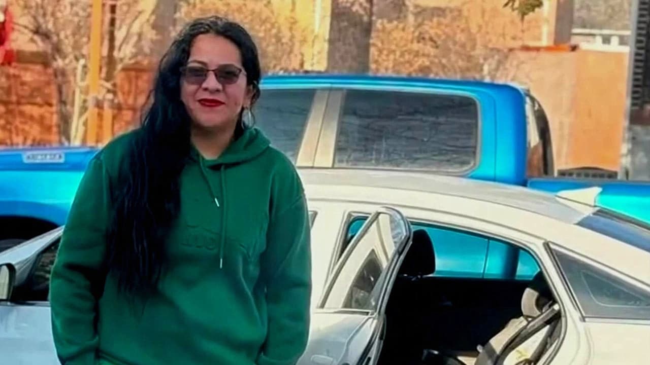 Autoridades de ICE deportan a México a la activista comunitaria Karina Brucio arrestada en Chicago