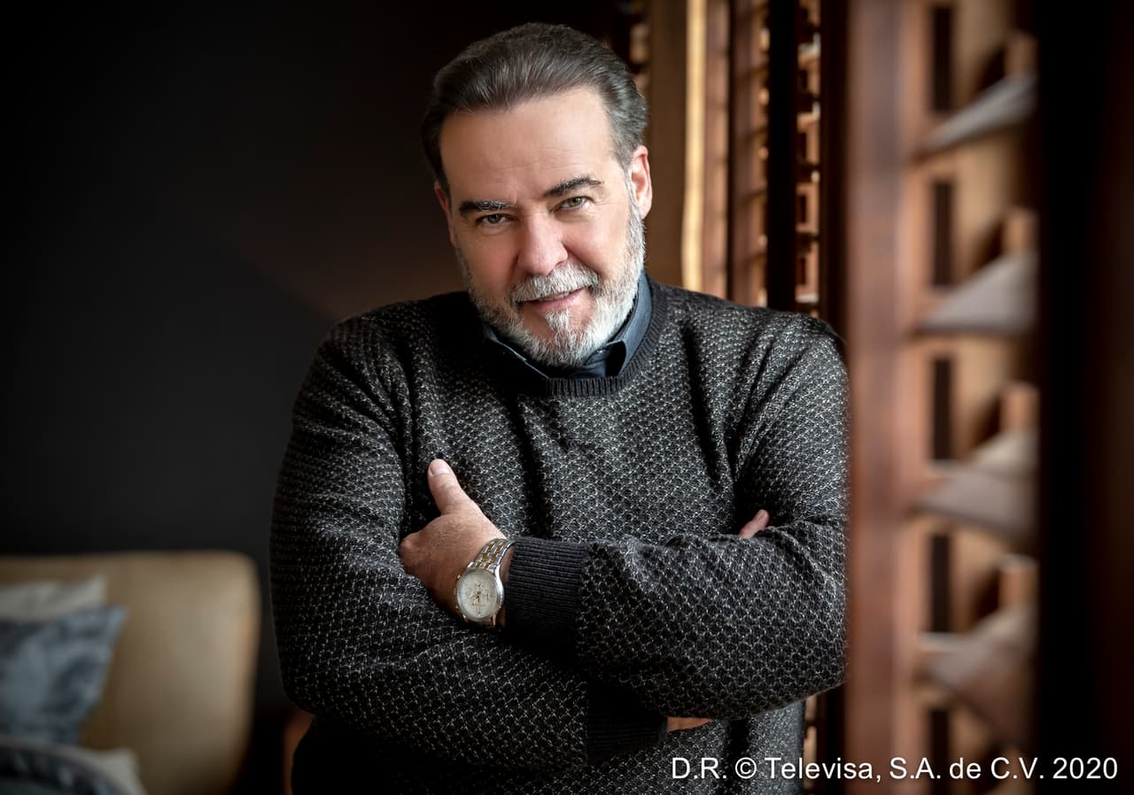 El reconocido actor 
<b>César Évora</b> interpreta a Horacio Cifuentes, un hombre que no descansará hasta hacer justicia por la muerte de su amado hijo. 
<br>