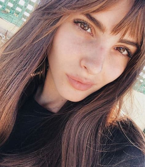 Se trata de la actriz Andrea Duro, con quien 'Chicharito' sostuvo un romance en 2017. Sin embargo, la artista de origen español dejó claro que a pesar de haber terminado su relación con el futbolista, ella siempre lo querrá.