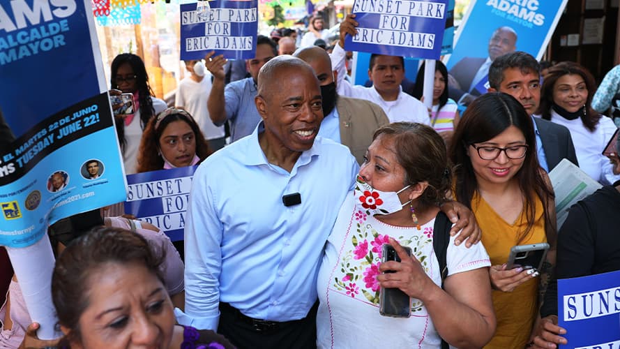 Este es el plan de Eric Adams para ayudar a los hispanos de NYC afectados por la pandemia