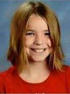 <h3 class="cms-H3-H3">Lindsey Baum </h3>
<br>
<br>En el otoño de 2017, las autoridades 
<b><a href="https://www.fbi.gov/wanted/seeking-info/lindsey-baum" target="_blank">encontraron los restos humanos de esta niña que tenía 10 años</a></b> al desaparecer y que fue vista por última vez saliendo de la casa de un amigo en 2009. 
<br>
<br>La Oficina de Campo de Seattle del FBI y la Oficina del Sheriff del Condado de Grays Harbor en Washington están solicitando
<b> la ayuda del público para identificar a las personas responsables de esta muerte. </b>
<br>