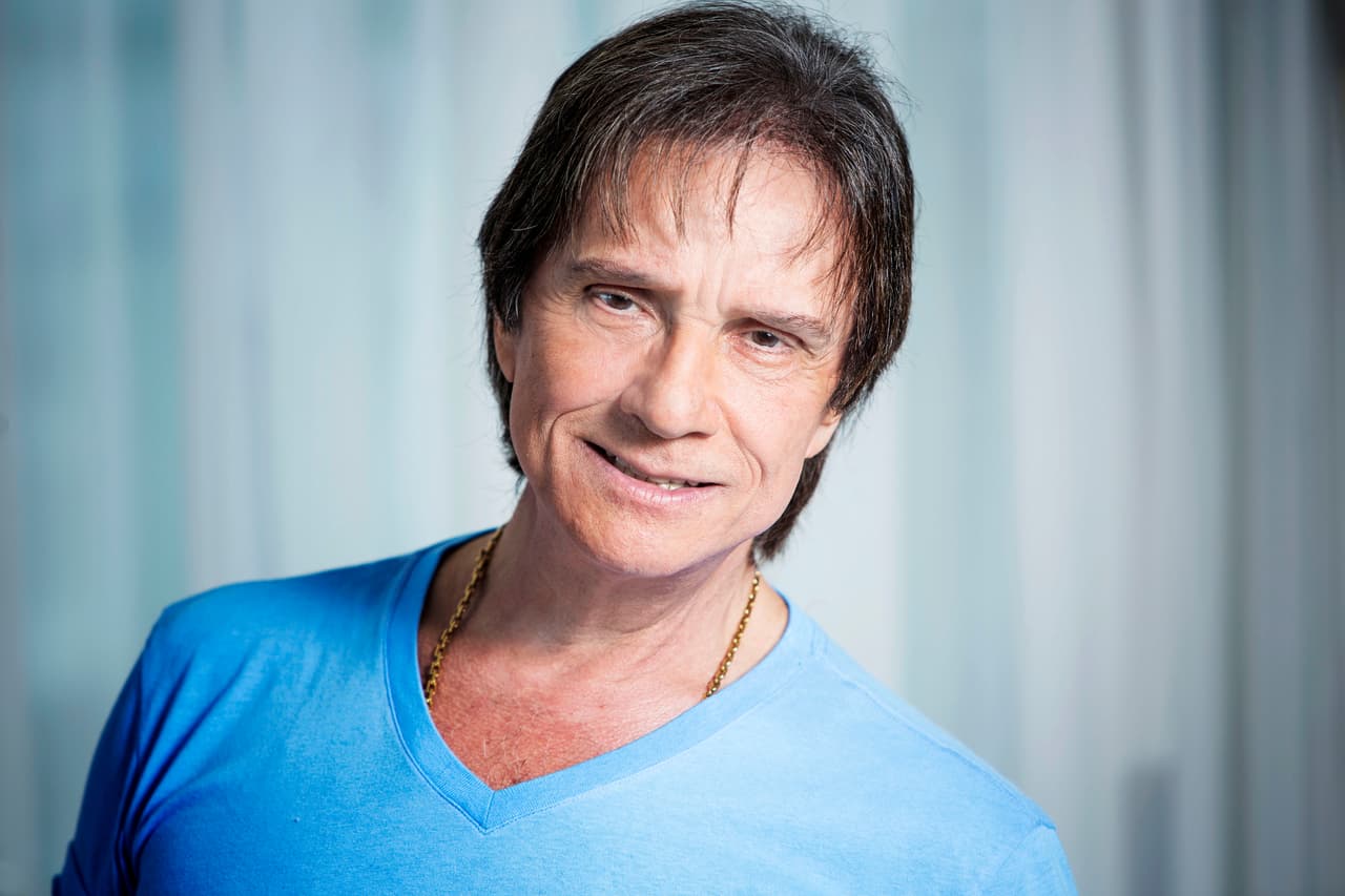 El brasileño Roberto Carlos será homenajeado en Premio Lo Nuestro 2019 por su contribución a la música latinoamericana. El artista también actuará durante la ceremonia junto con otros artistas.