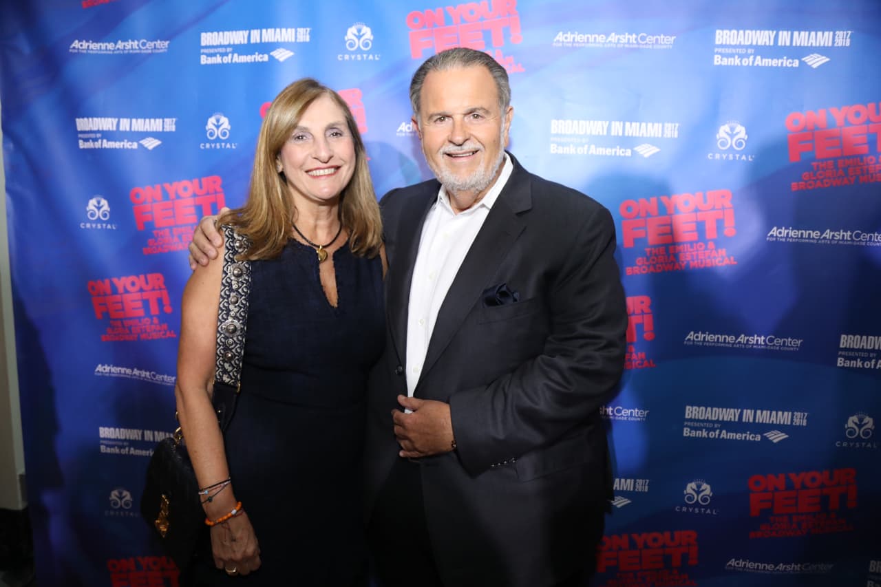 Raúl de Molina y su esposa.