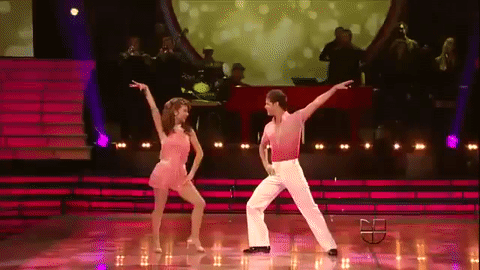 La cantante Priscila Ángel impresionó con sus ágiles movimientos.