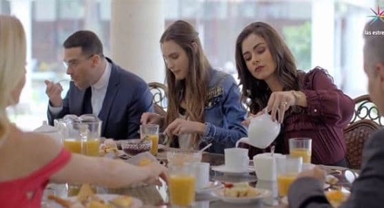 "Sí, efectivamente me he divertido mucho con Eva. Ella es muy ocurrente, ella dice las cosas sin pensar, no le importa lo que digan los demás [...]", consideró.