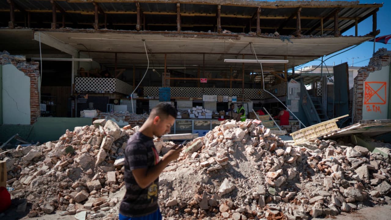Presidente Trump firma Declaración de Desastre Mayor para Puerto Rico 
