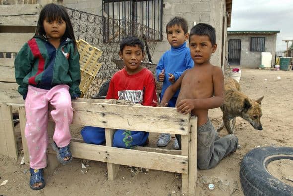 "Necesitamos con urgencia sicólogos que hayan tenido experiencia con niños de los Balcanes, de África", afirma.