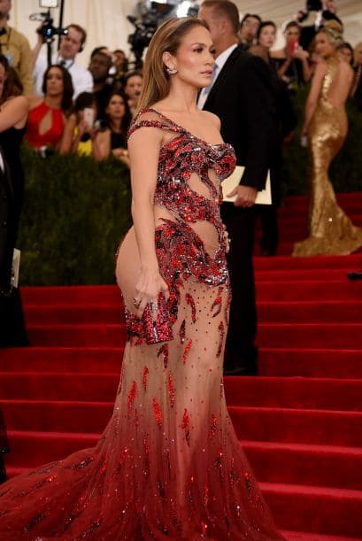 Pero a los costados faltaba dragón.