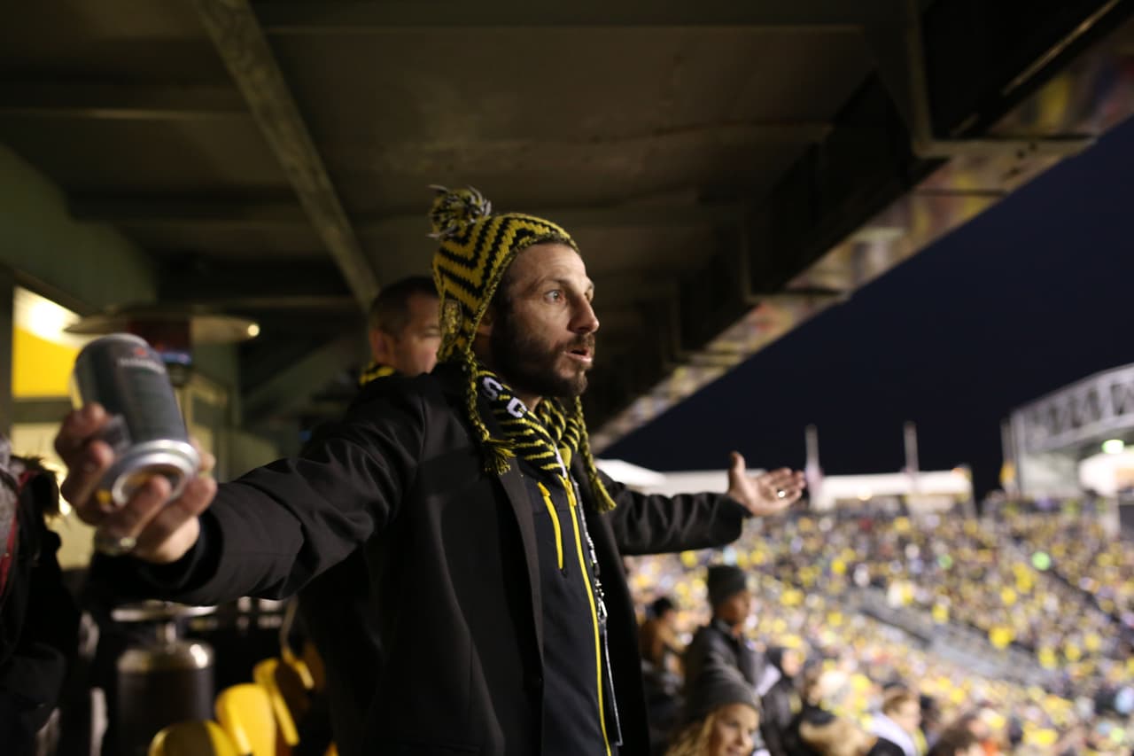 Los aficionados de Columbus Crew quedaron decepcionados con el comienzo que tuvo su equipo.