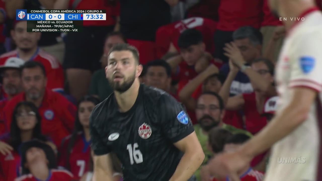 ¡’La Roja’ insiste ahora con un remate de Alexis Sánchez que casi sorprende!