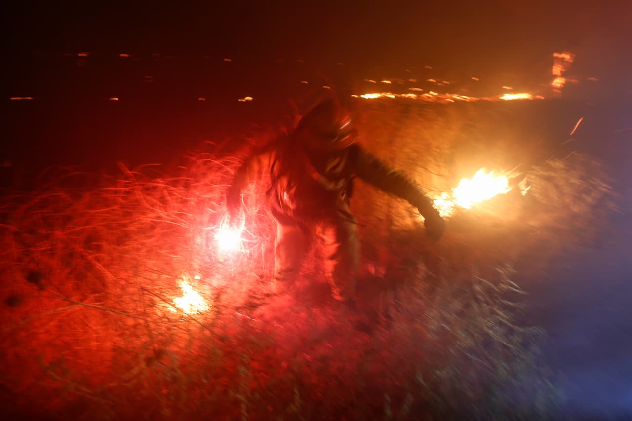 <b>Gabby Lujano: </b>"Gracias por todo el buen trabajo que han hecho y se les respeta por que arriesgan sus vidas y gracias a sus familias por tener hijos valientes y a sus esposas e hijos por la paciencia que DIOS les da para estar estresados esperando que lleguen con bien GRACIAS CAL FIRE 👨‍🚒 ❤✌🌎".