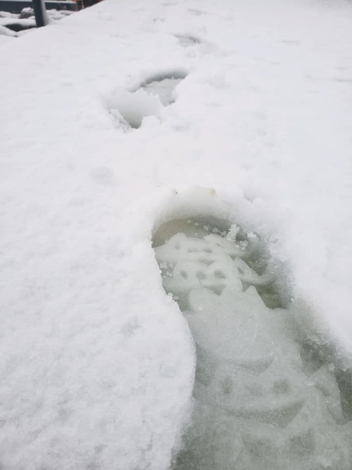 En otras áreas de Arizona se reportaron lluvias, fuertes vientos y hasta tornados.
<br>
