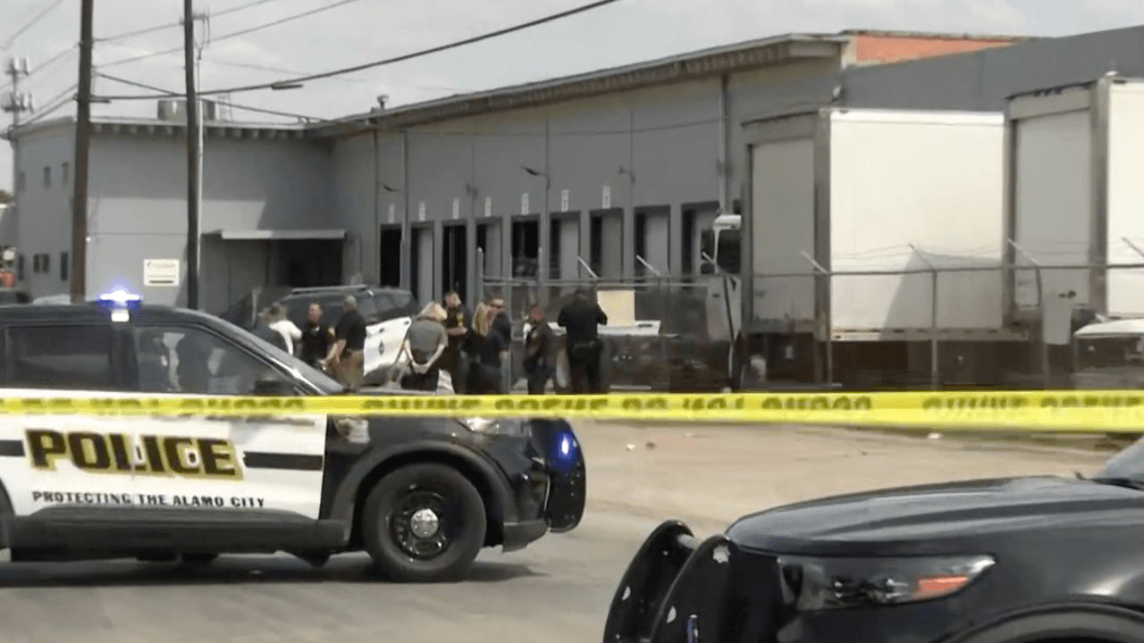 Un estudiante es asesinado luego de un tiroteo y golpiza grupal cerca de una escuela