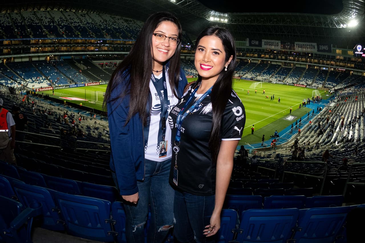 El colorido, el ambiente y la pasión previo al arranque del cotejo Semifinal de la Liga Campeones entre Rayados del Monterrey y el Sporting Kansas City.