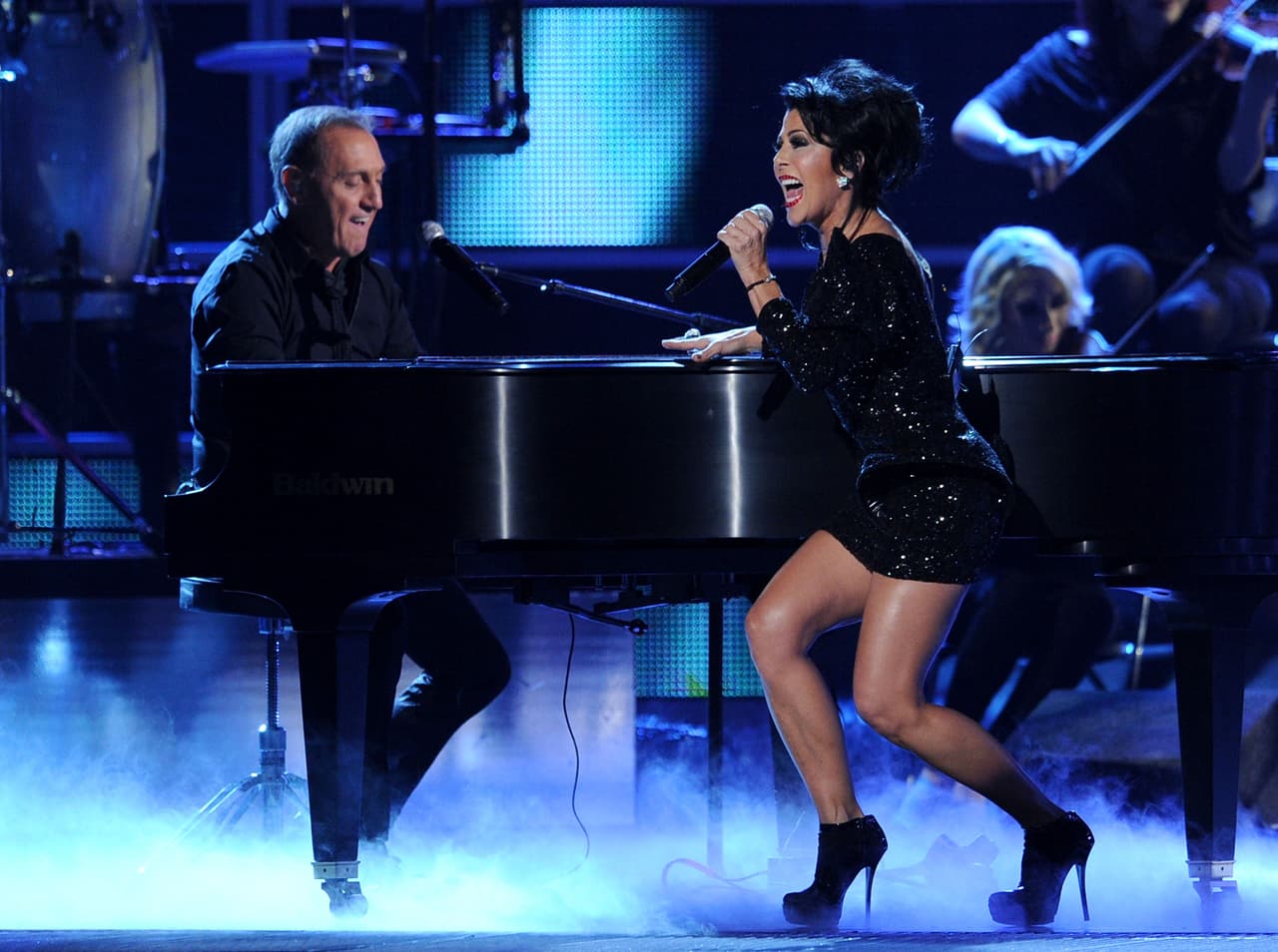 Franco De Vita, quien estuvo nominado en cinco categorías, cantó junto a Alejandra Guzmán.