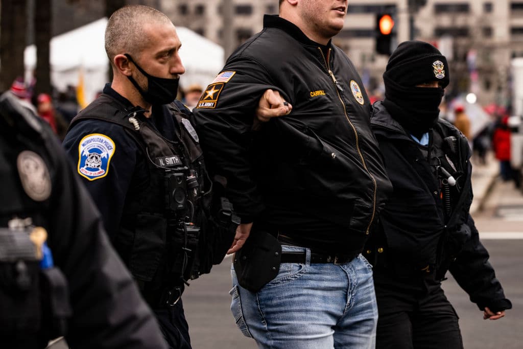 "Estamos al borde del socialismo": simpatizantes de Trump celebran rally en Washington DC contra el triunfo de Biden