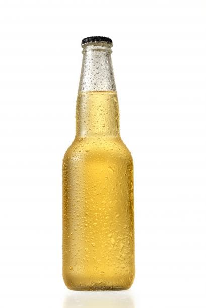 Dietética, pero no tanto. Muchas personas creen que la cerveza light es como el refresco de soda light, es decir, que tiene poquísimas calorías.