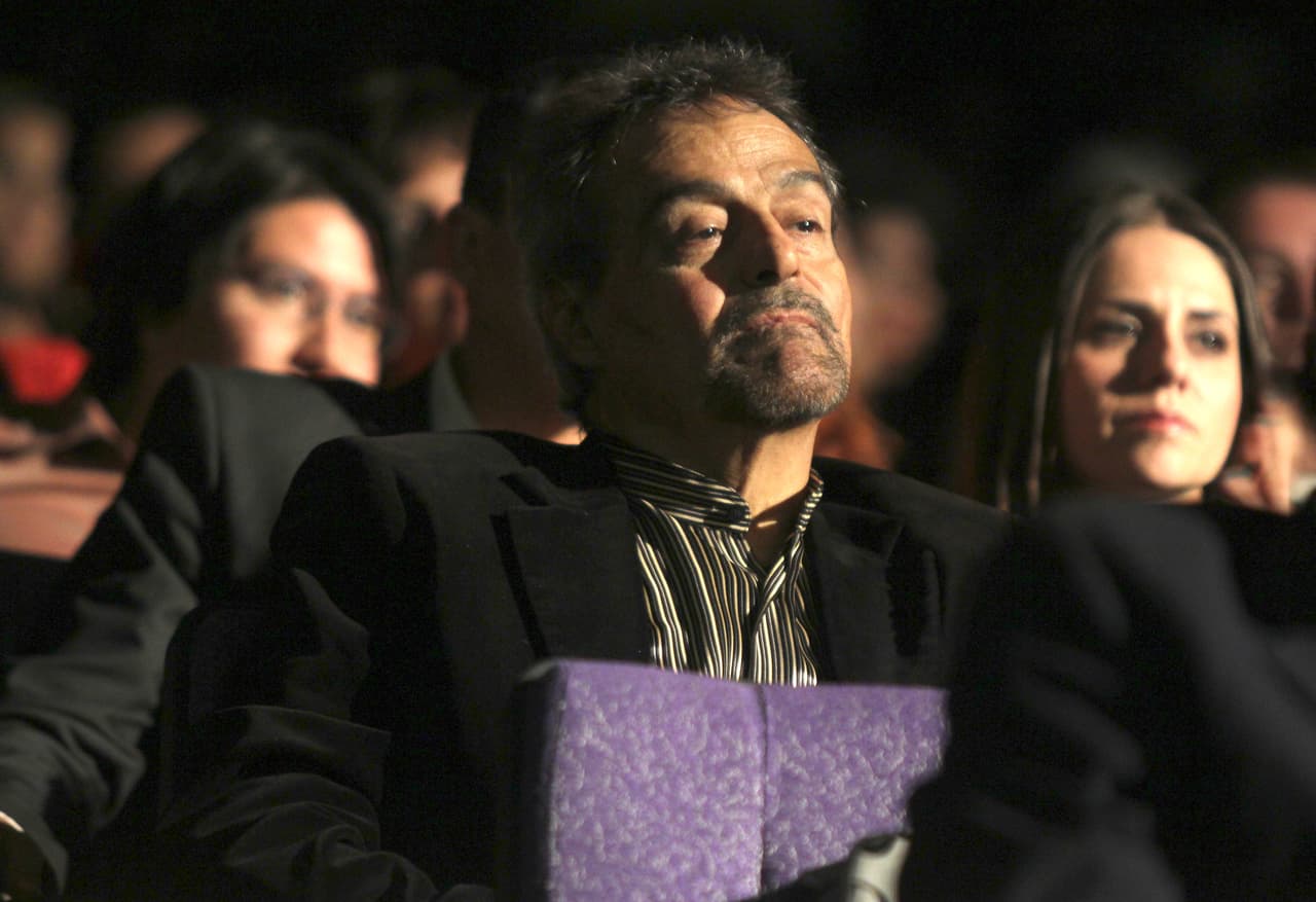 Años más tarde, el 10 de octubre de 2016, recibió una llamada que le cambió el semblante y la vida, pues le informaron que Gonzalo Vega había fallecido a causa del síndrome mielodisplásico que lo aquejaba.