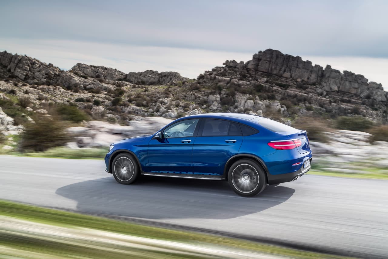 La Mercedes-Benz GLC Coupé 2017 fue diseñada especialmente para quienes no les importa sacrificar sentido practico en aras del estilo.