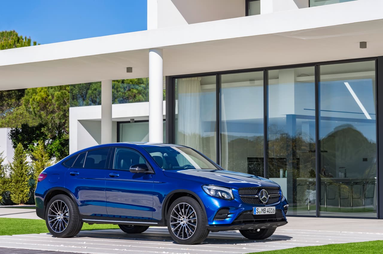 No hay duda de que el Mercedes-Benz GLC Coupé 2017 despliega un estilo inusual.
