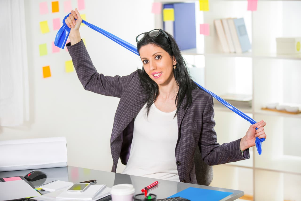 Recuerda que la persona más influenciable con la que hablas cada día eres tú. Ten cuidado entonces con lo que te dices a ti mismo y fluye con la vida.