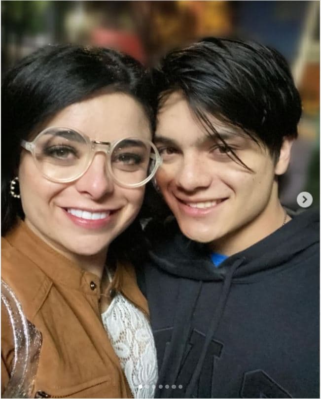Violeta Isfel y su hijo Omar