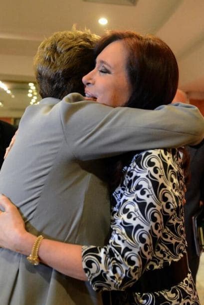 "Nos emocionamos mucho cuando nos vimos, no me veía desde antes de la operación", escribió Cristina. Foto Twitter @CFKArgentina