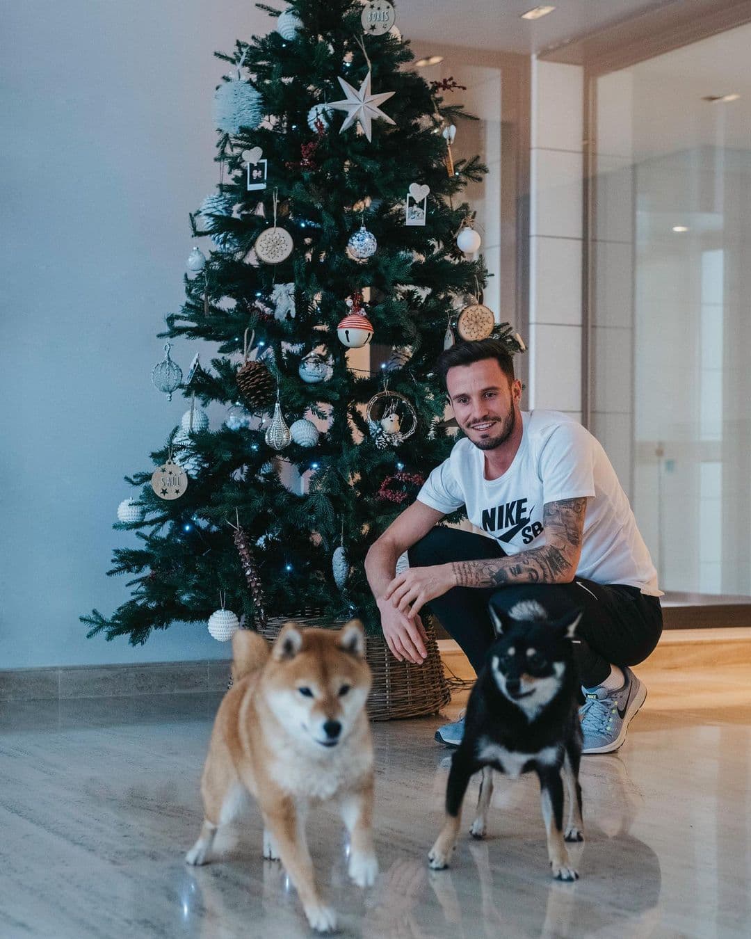 Saúl Ñiguez | Las personalidades del balompié desearon felices fiestas a través de sus redes sociales.