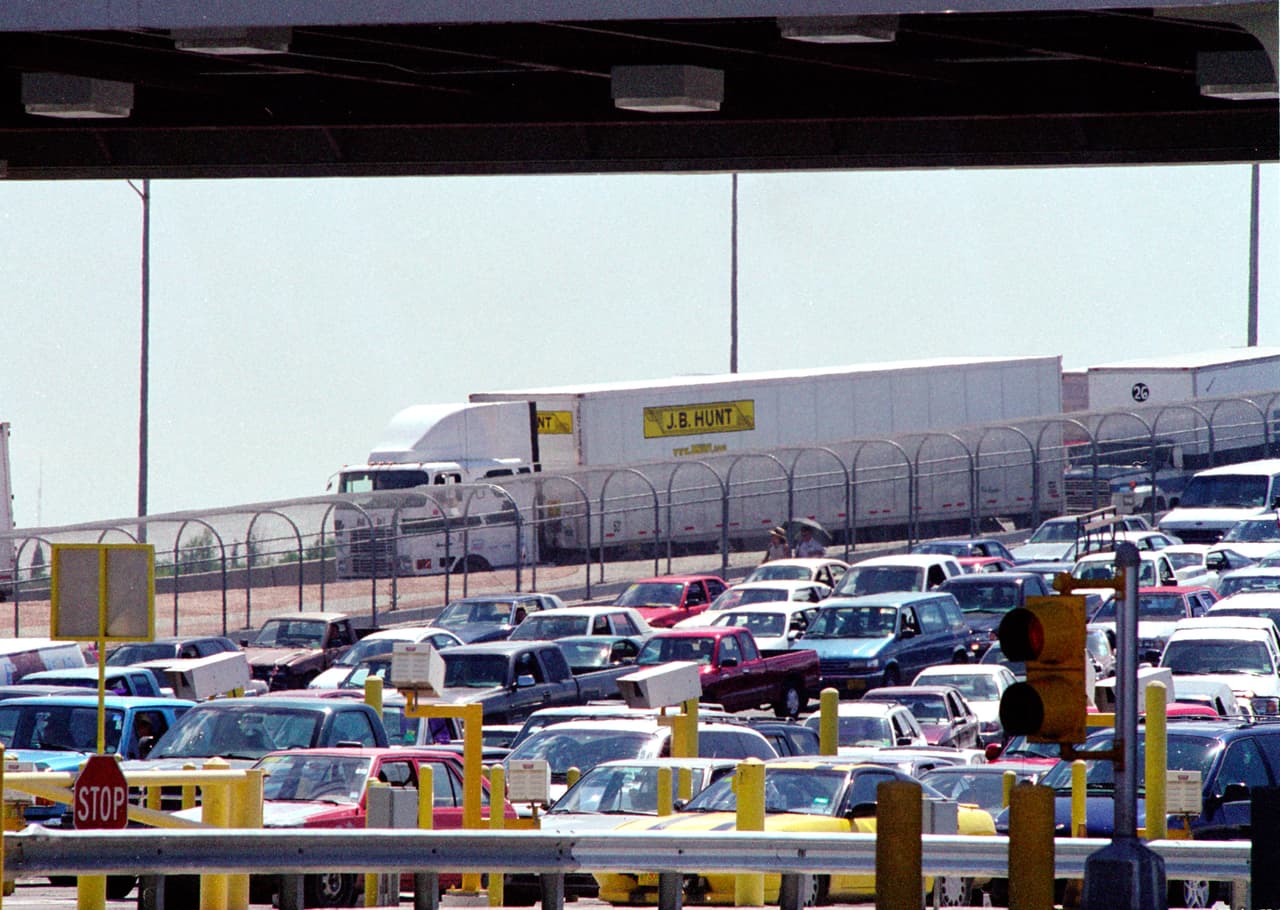 Un puerto de acceso a El Paso, Texas, el 21 de septiembre de 2001