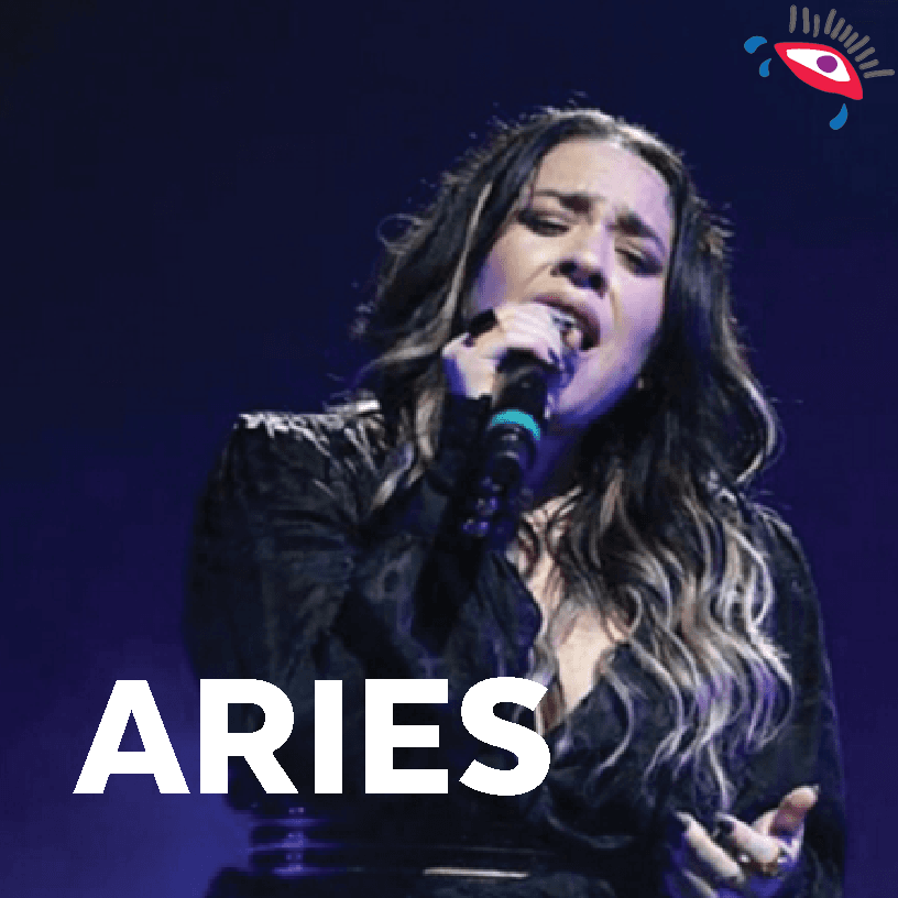 <b>En un concierto de Carla Morrison.</b> Aprovecha el escenario y el alcance que tendría un evento de esta magnitud para declararte 100 % gay ante el mundo.
<br>