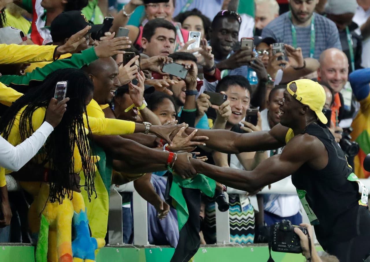 Bolt siempre contó con el cariño y el apoyo del público, que lo admiró y quiso por su talento y carisma.