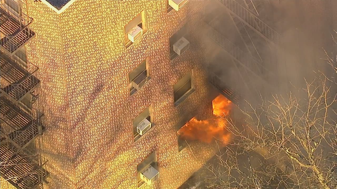En esta foto se muestra cómo el fuego fue extendiéndose de abajo hacia arriba.