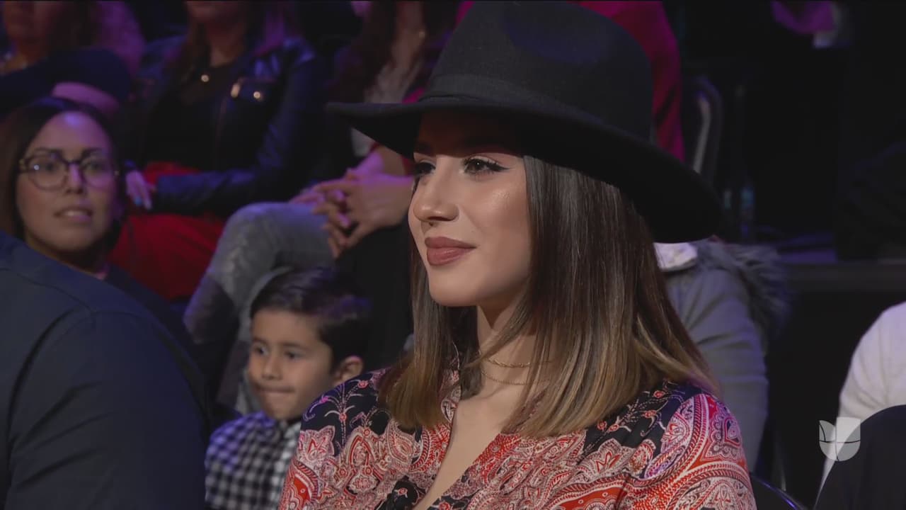 Jennifer Ariana Loya nació en Estados Unidos, pero sus padres son mexicanos. Tiene 27 años, es actriz y modelo.
<br>