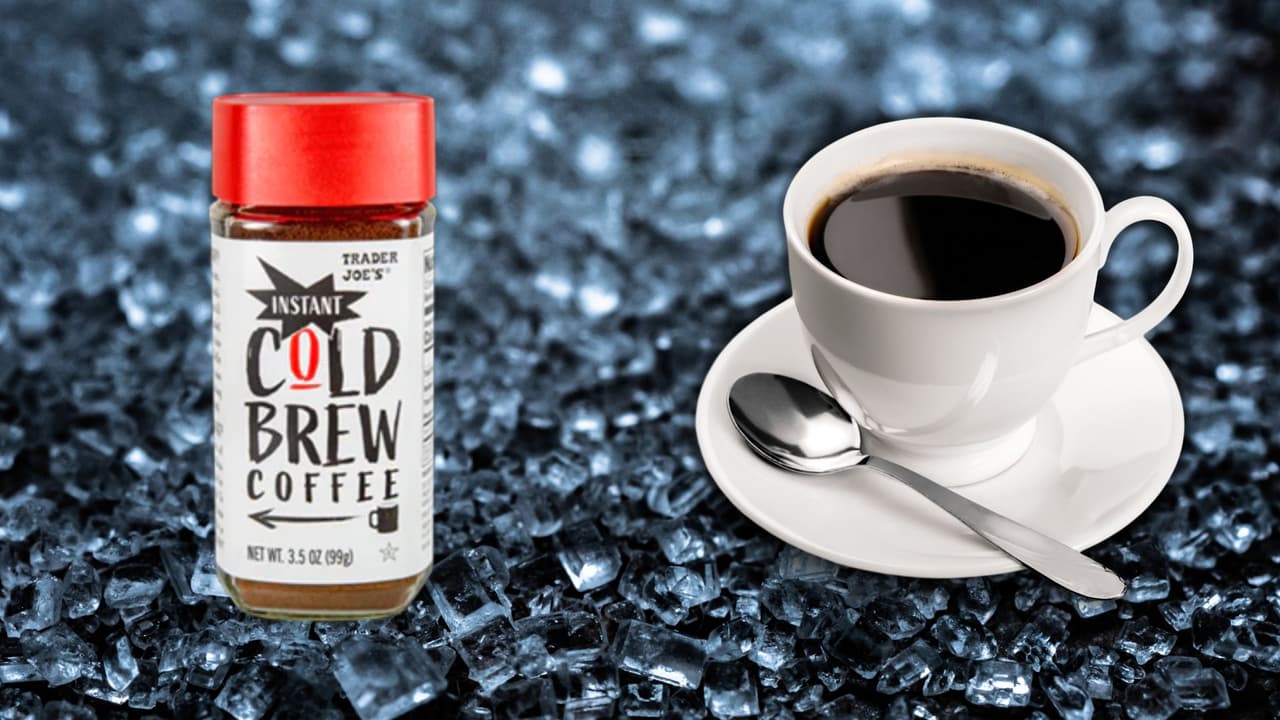 Este café instantáneo de Trader Joe's podría tener vidrio y piden que no lo consumas