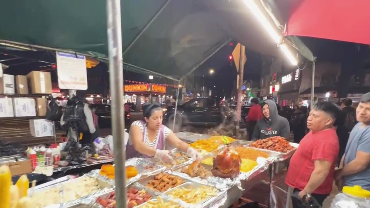 Corona Plaza se recupera tras la pandemia; vendedores buscan permisos para laborar