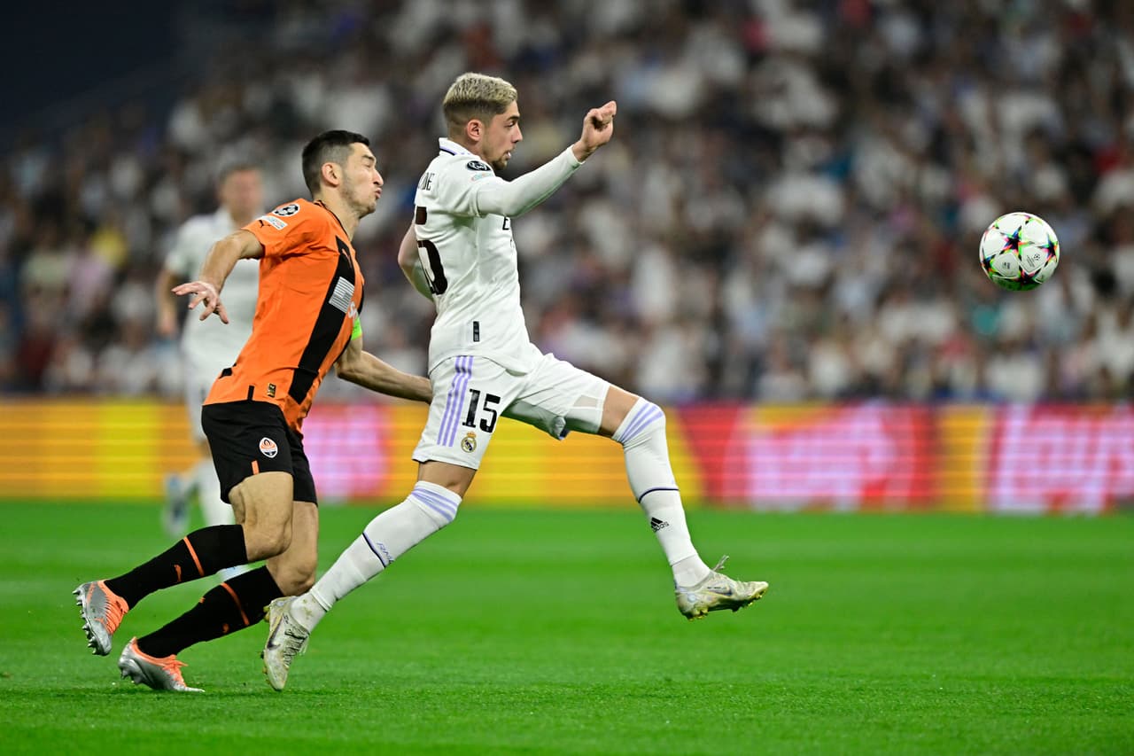 Real Madrid pudo golear al Shakhtar Donetsk y la poca contundencia le hizo sufrir un poco para ganar por la mínima de 2-1 en la UEFA Champions League.