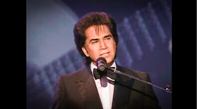 José Luis Rodríguez, mejor conocido como El Puma, cantó a manera de homenaje 'Poquita fe', canción originalmente interpretada por Los Panchos.