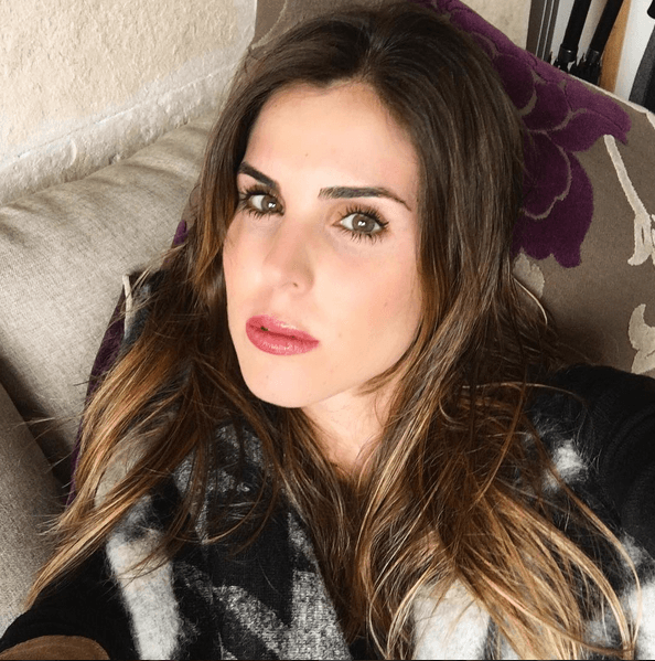 Al estar tan sola, descubrió que sólo el cariño podría salvarla.