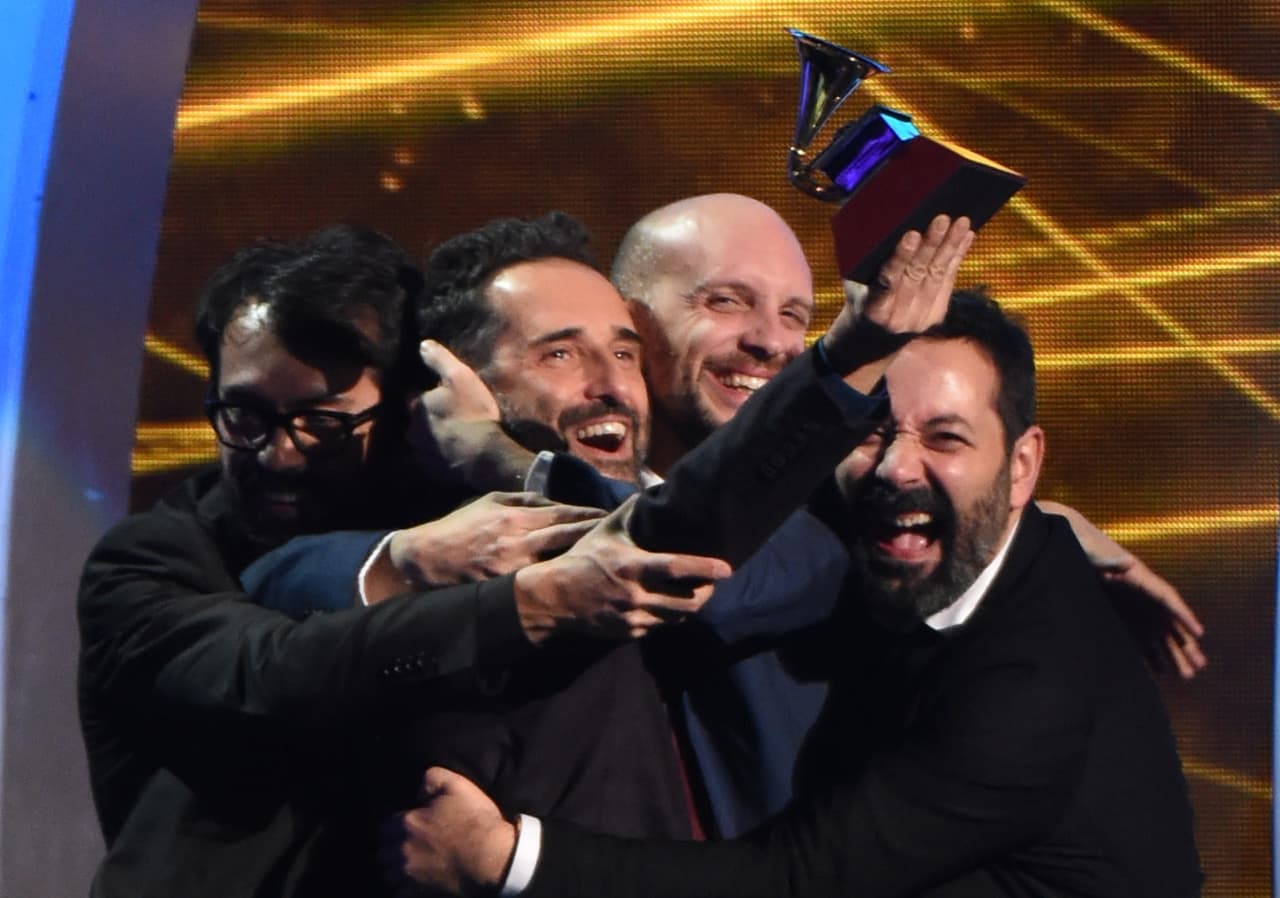 Con esta alegría celebró Jorge Drexler en 2014: Mejor Álbum de Cantautor y Grabación del Año.