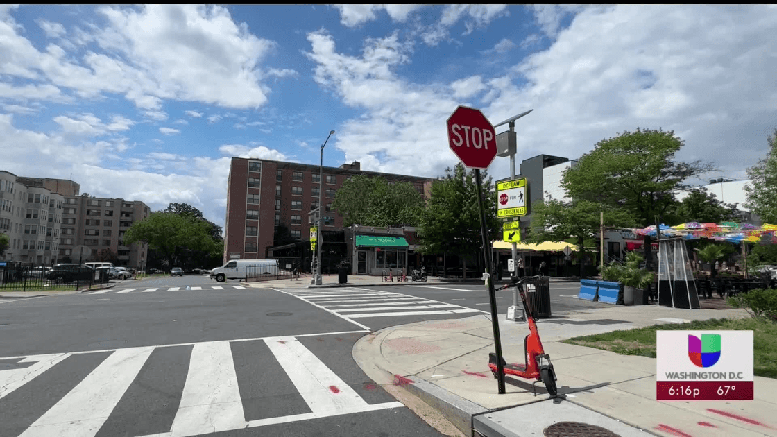 <b>“Nos metieron miedo, dijeron que van a volver pronto</b>, solo nos queda quedarnos en casa”, agregó la empleada, quien manifestó que de la noche a la mañana sus vidas cambiaron y ahora viven con el miedo de ser deportados.