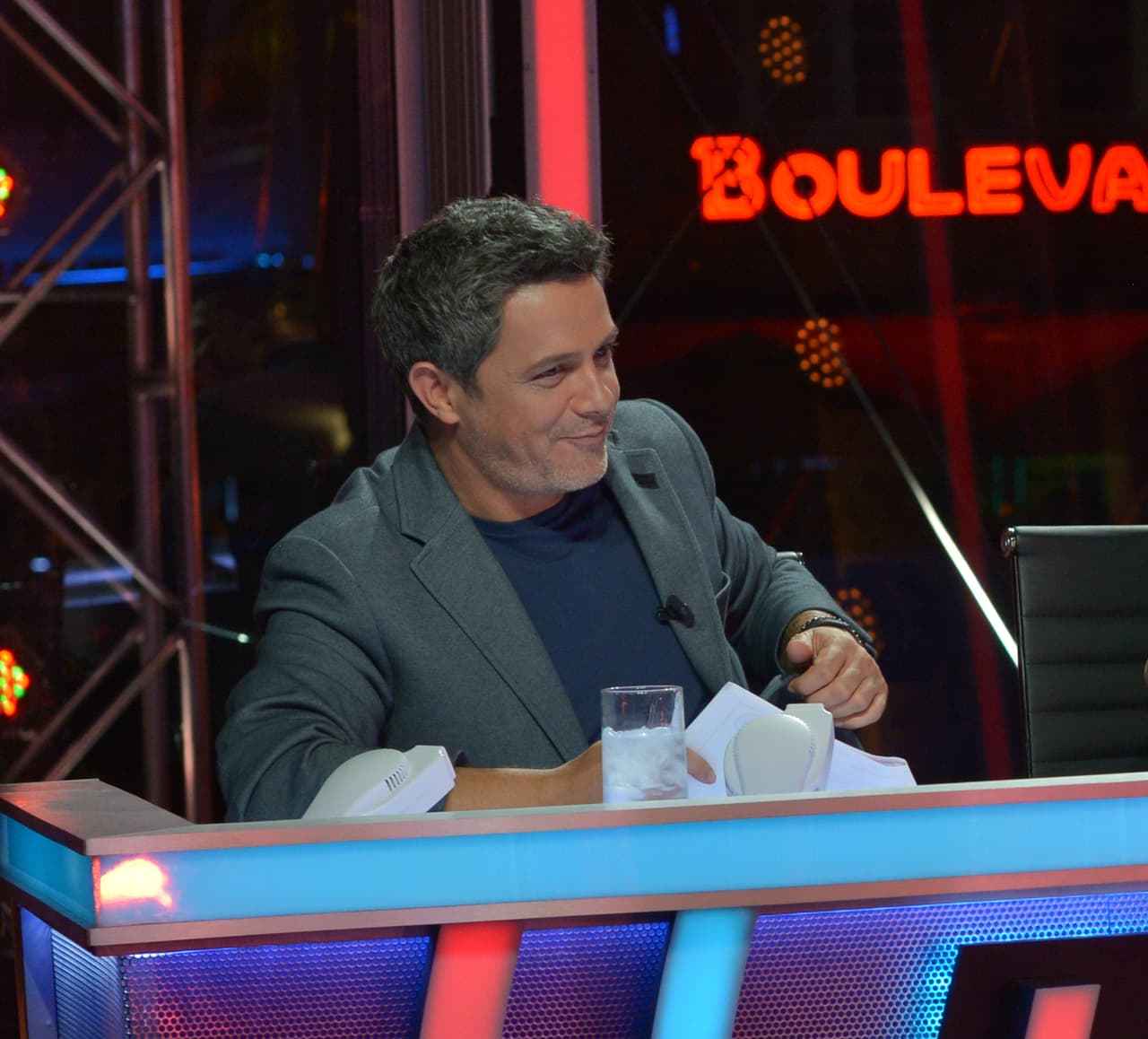 A muchos asustan estas caras. Sin duda, es el juez más exigente de la competencia. Aunque lo intente, su cara nos lo dice todo.