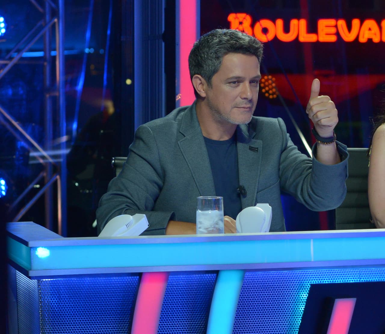 A muchos asustan estas caras. Sin duda, es el juez más exigente de la competencia. Aunque lo intente, su cara nos lo dice todo.